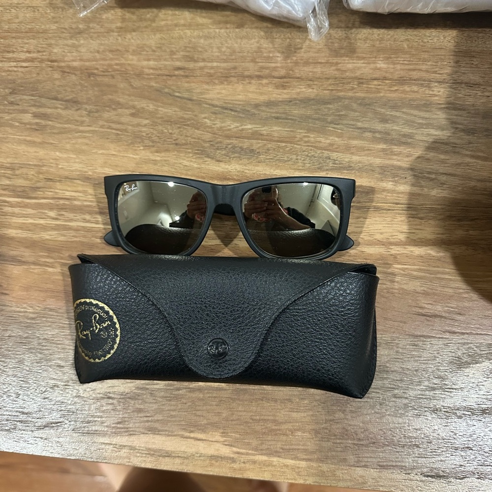 Men’s Rayban Sunglasses